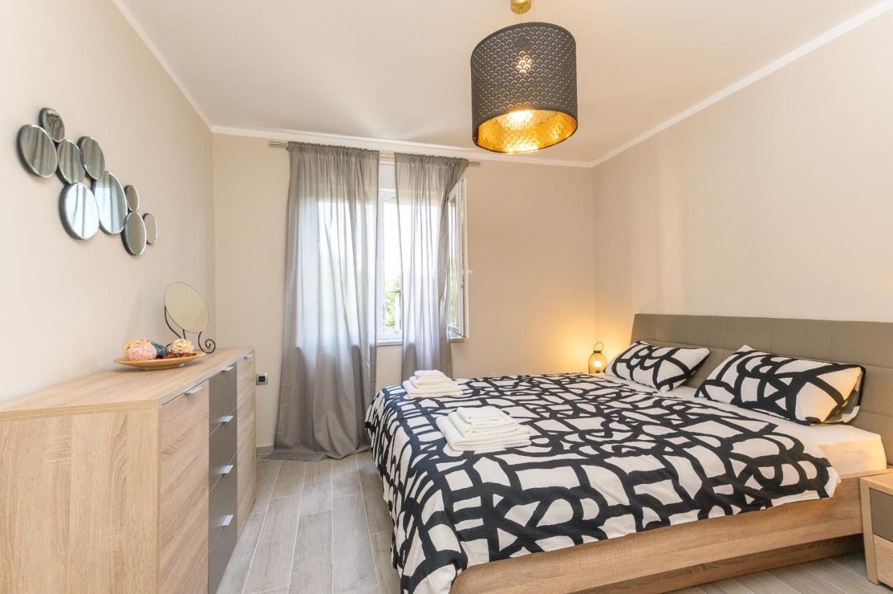 Apartment Pearl Of Kvarner , โอปาติยา ภายนอก รูปภาพ